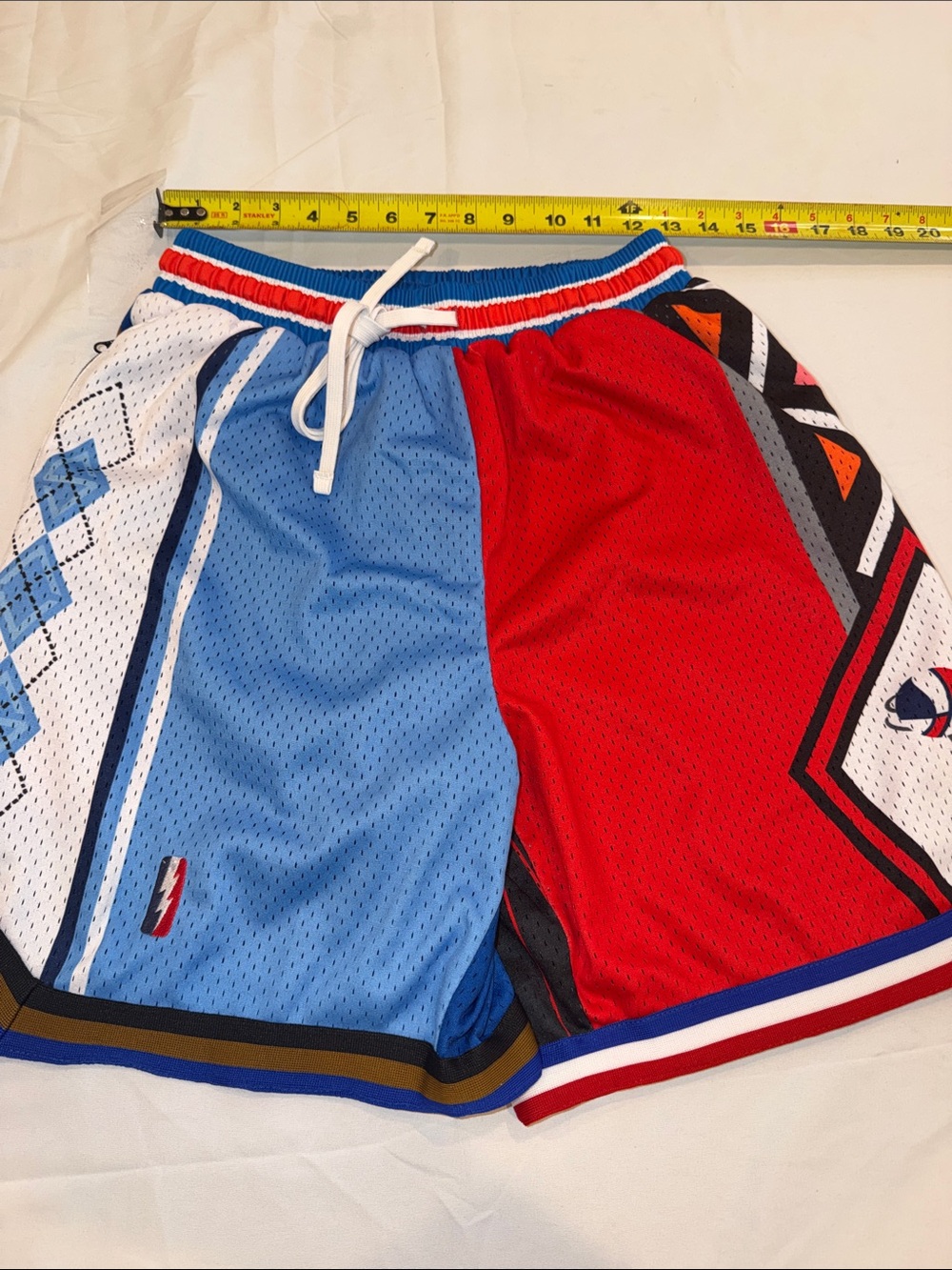 608101 Trillest x Savs x Sole Supremacy - Be Like Mike Swingman Shorts SZ M